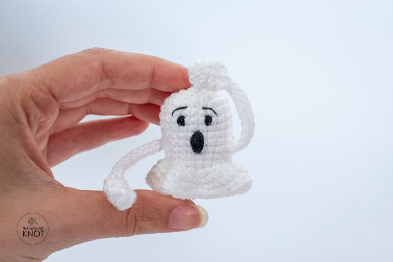 Crochet Mini Ghost Free Pattern – Quick & Fun Halloween Amigurumi