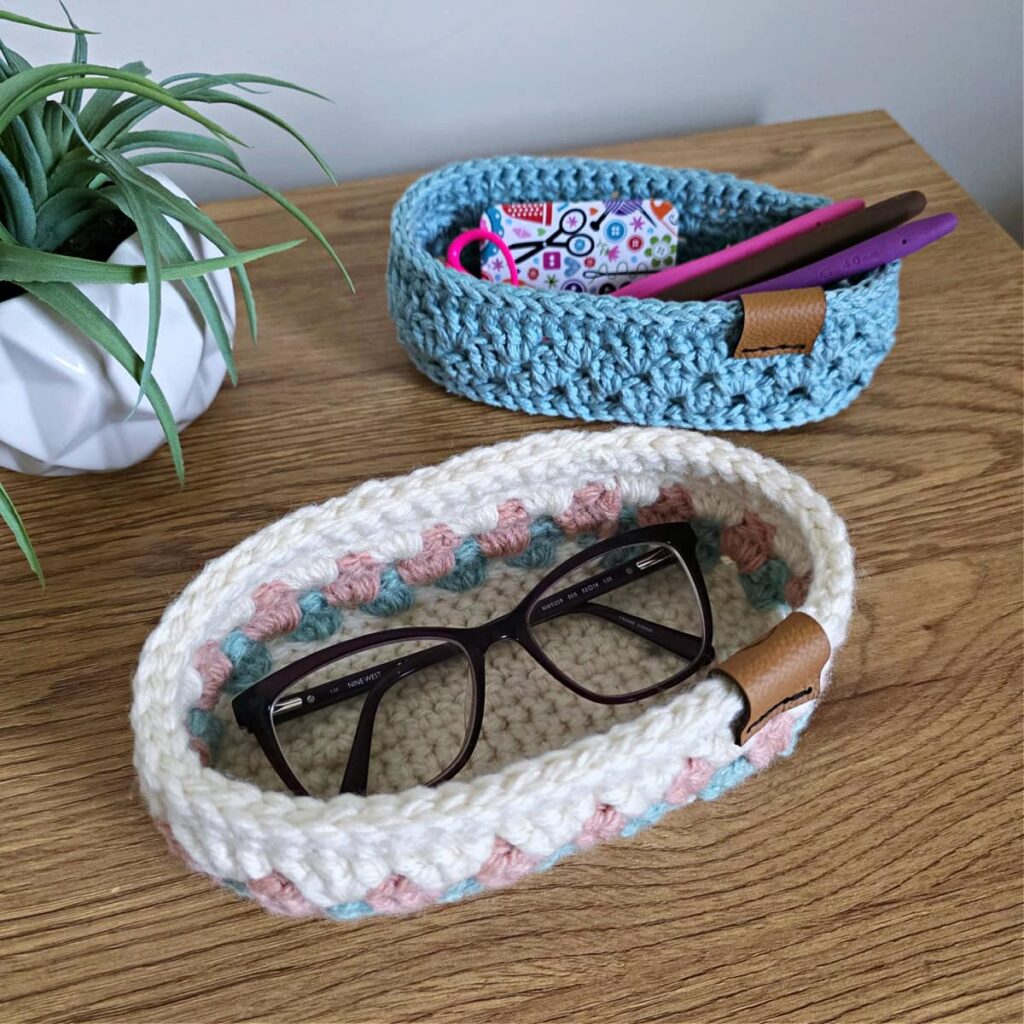 Simple & Elegant Holder