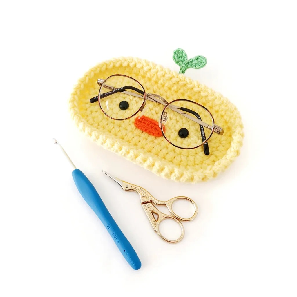 Cute Chick Crochet Glasses Holder