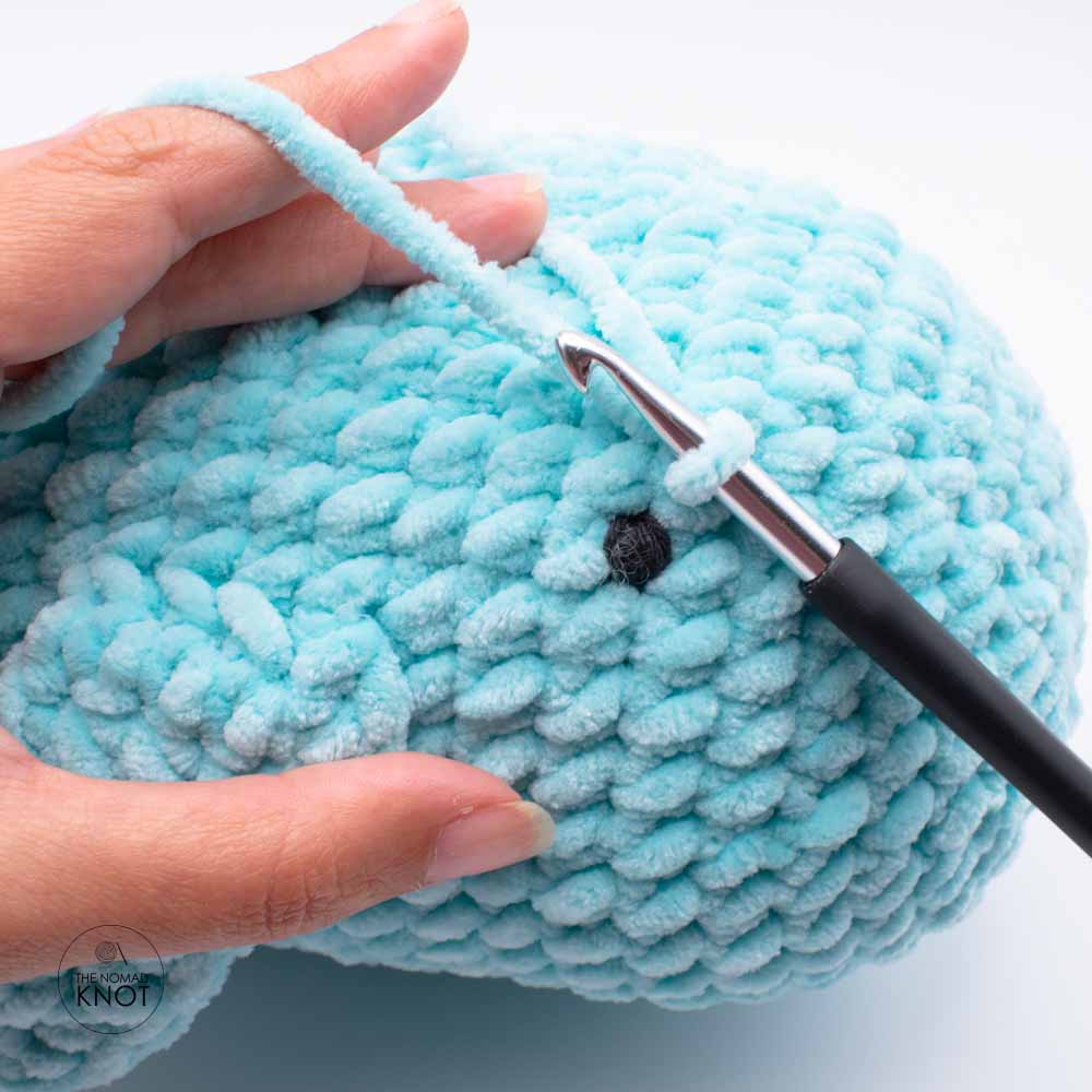 no-sew crochet whale free pattern photo tutorial