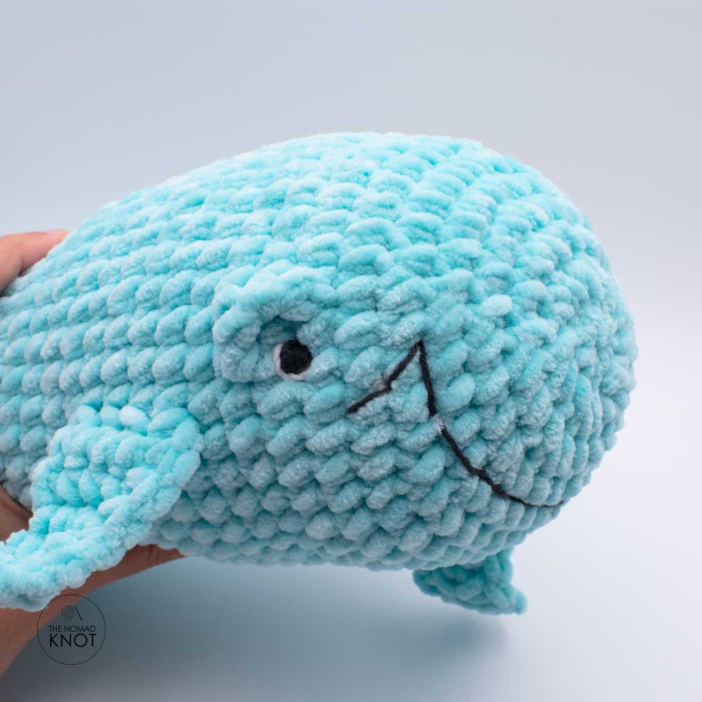 no-sew crochet whale free pattern photo tutorial