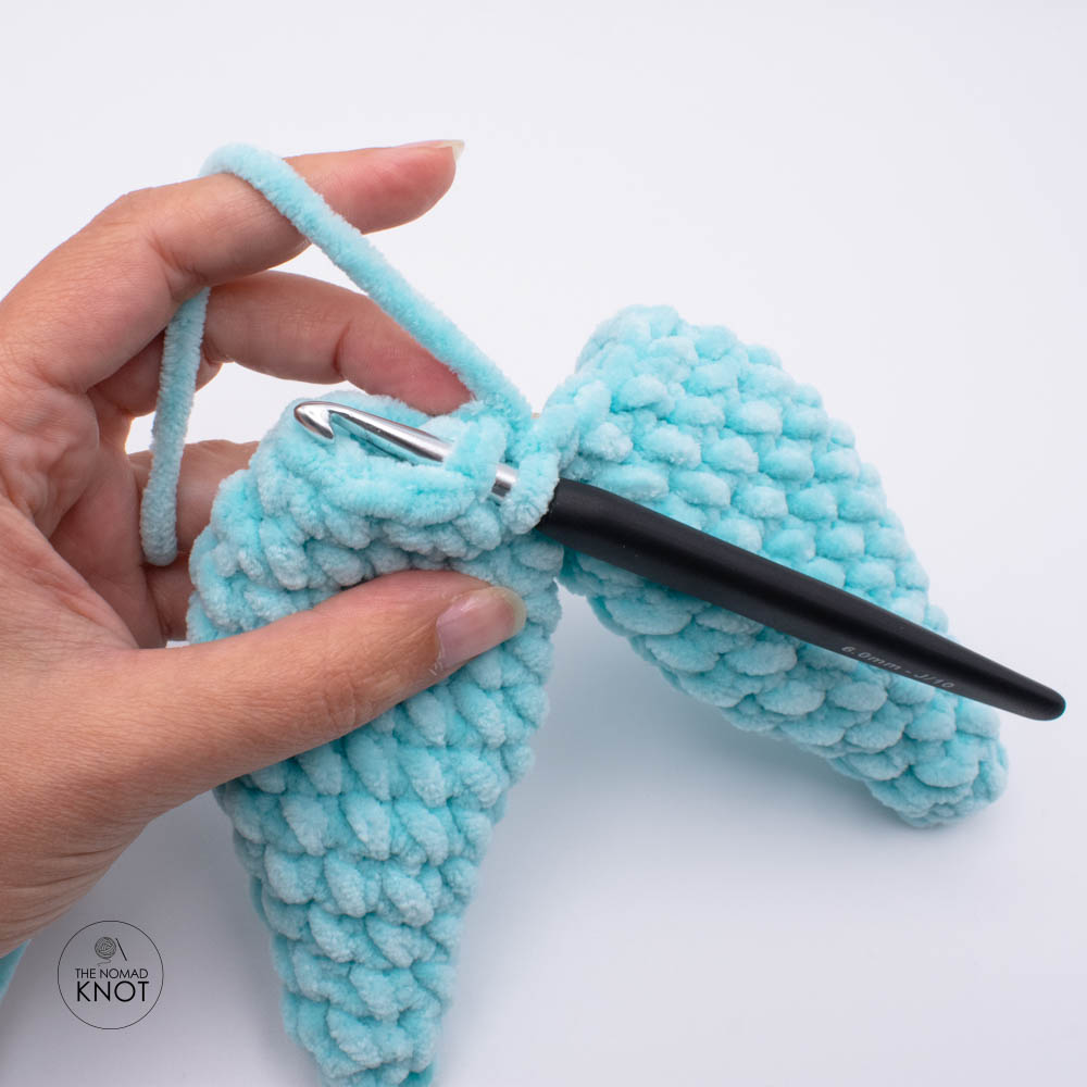 no-sew crochet whale free pattern photo tutorial