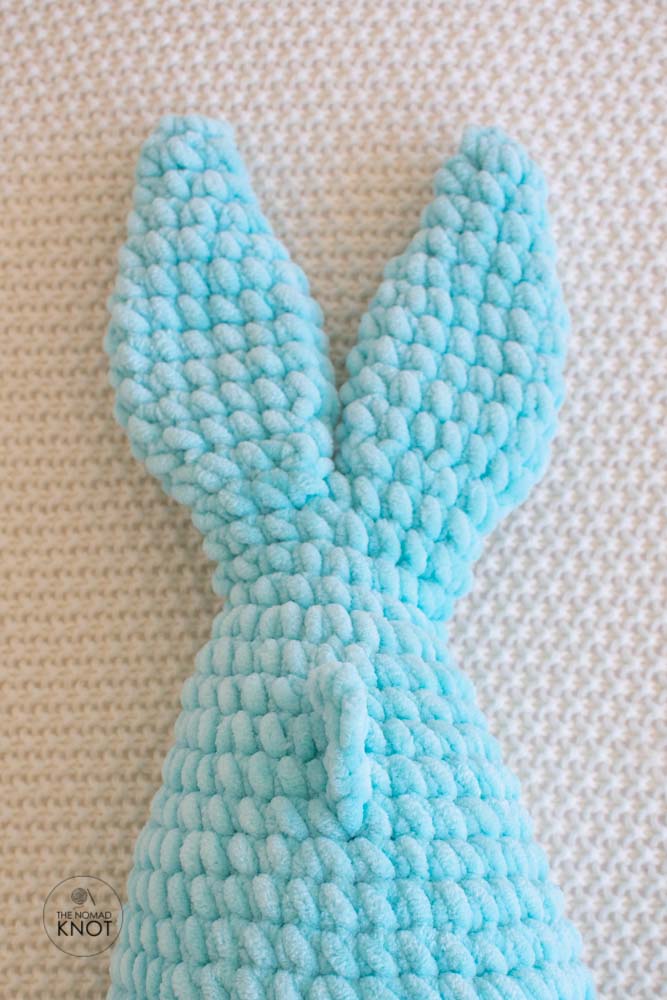 detail of the dorsal fin and tail of the crochet blue whale free pattern