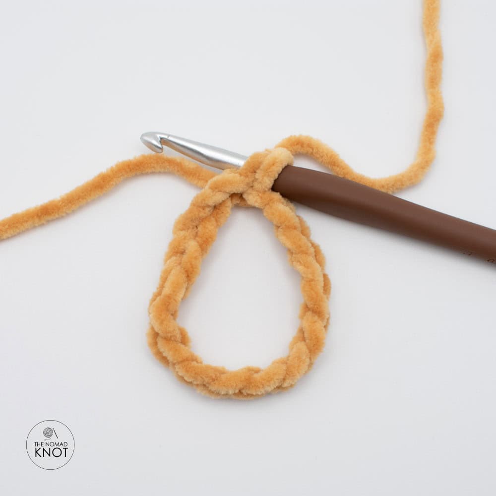 amigurumi donut no-sew pattern photo tutorial